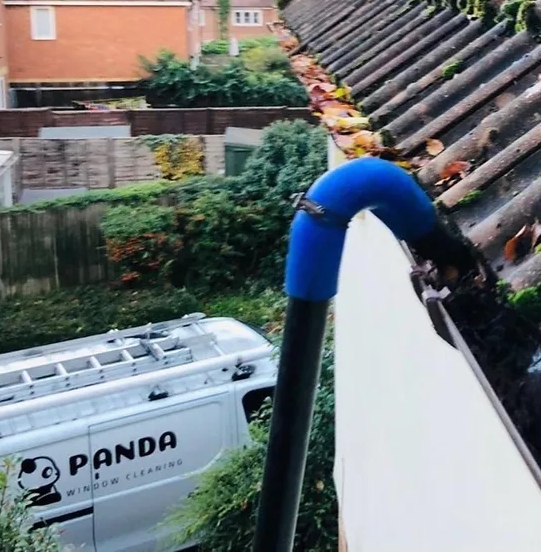 How to clean your gutters?